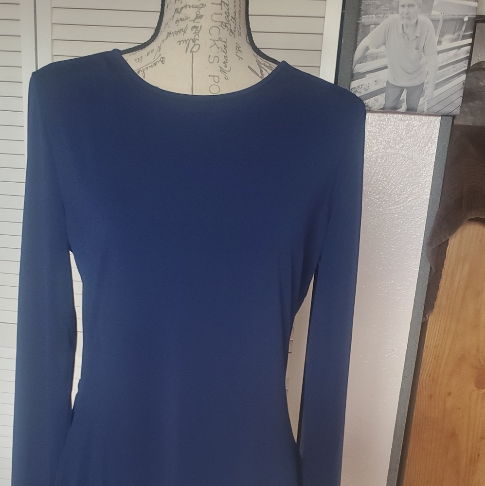 Backless navy blue dress